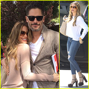 Sofia Vergara & Joe Manganiello Cuddle Up During Their First Easter Together