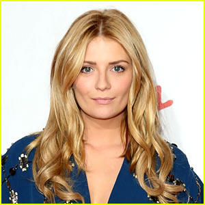 Mischa Barton Sues Her Mother for Management Exploitation