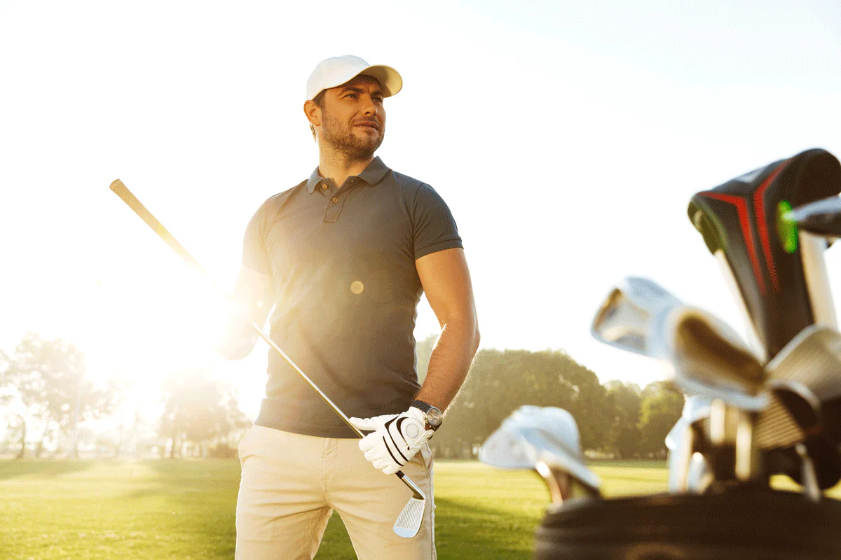 7 Things to Consider When Choosing Men’s Golfing Clothing