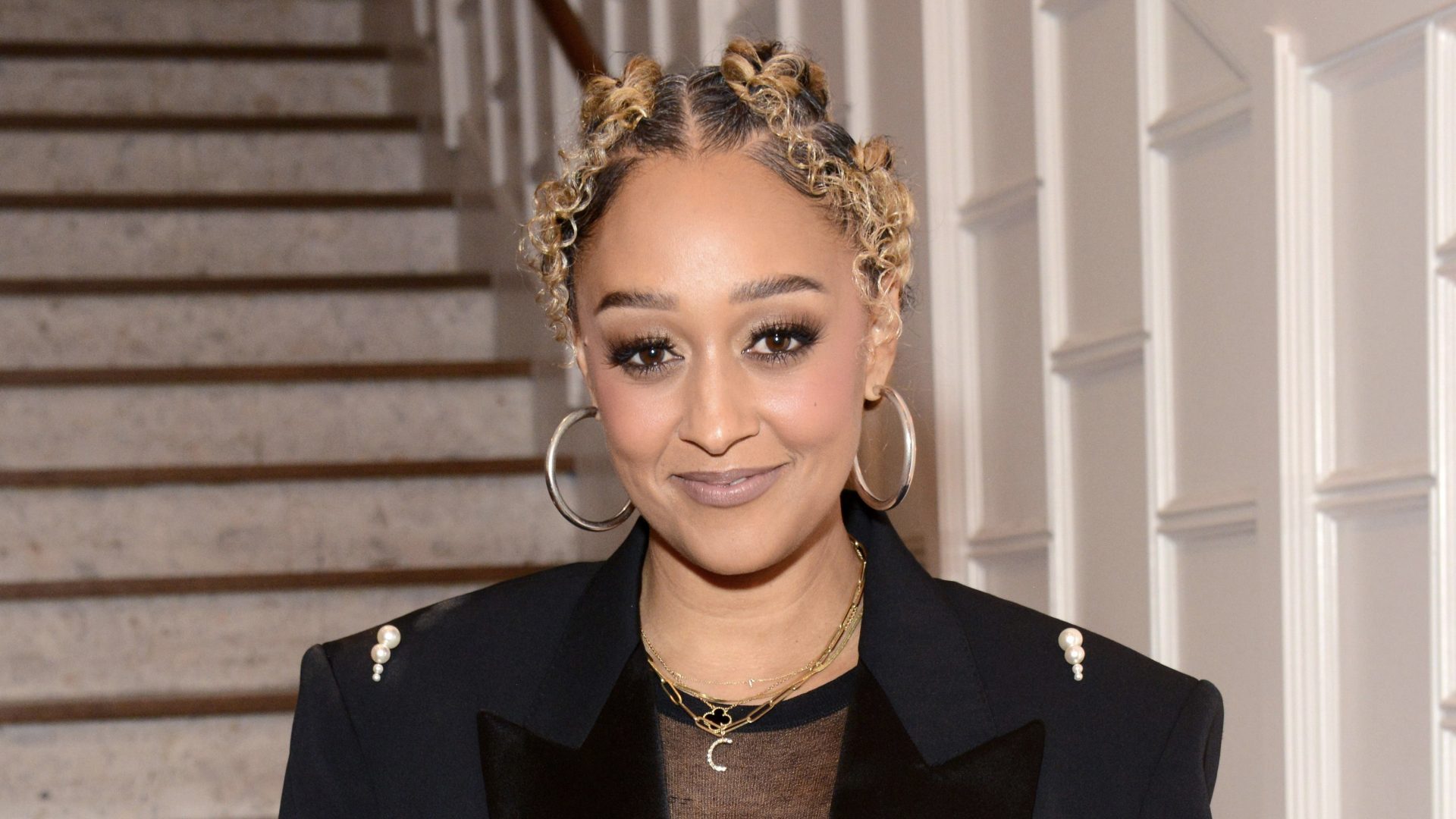 Tia Mowry Reveals Why She’s Put “A Pause On Dating”